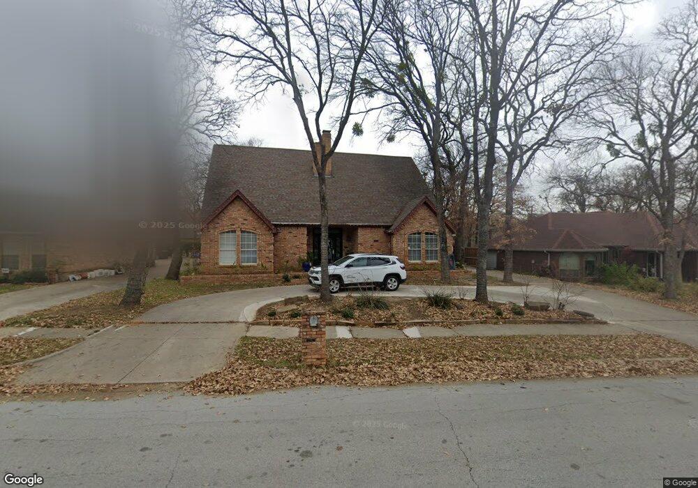 912 W Redbud Dr, Hurst, TX 76053 - photo 1