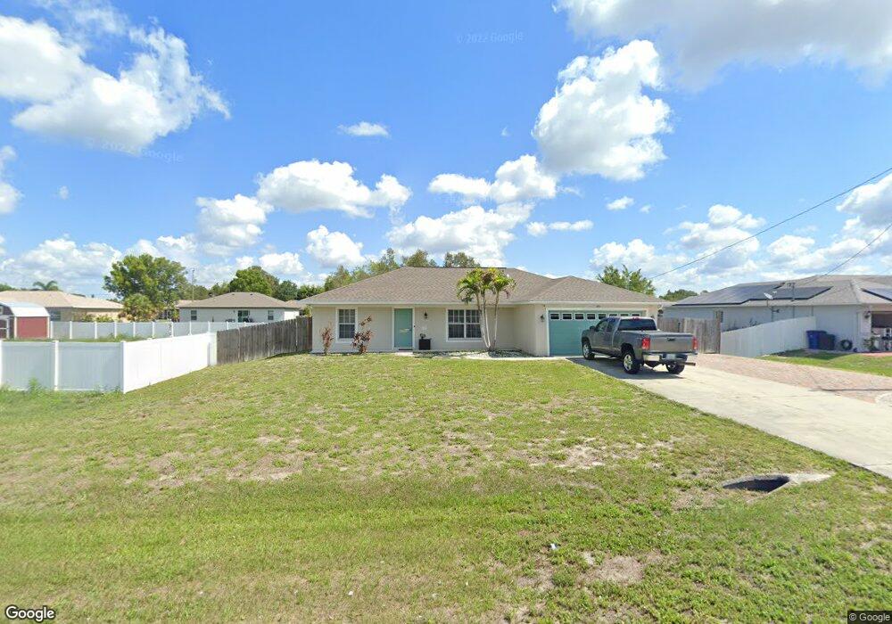 221 Blackstone Dr, Fort Myers, FL 33913 - photo 1