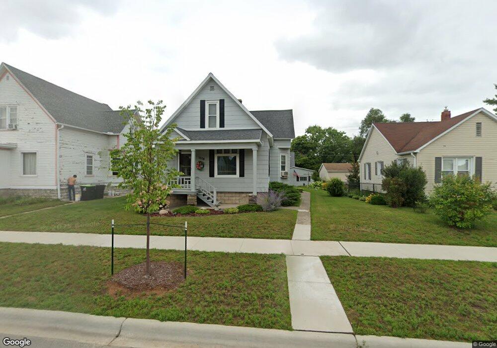 1508 16th Ave, Menominee, MI 49858 - photo 1