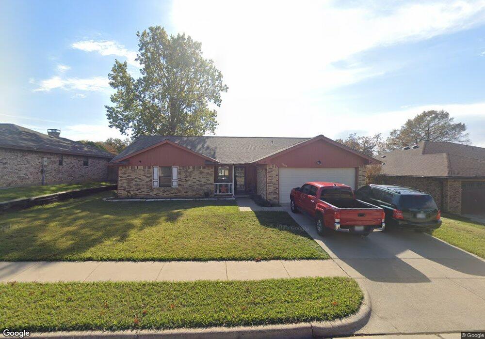 1308 Fieldstone Dr, Bedford, TX 76022 - photo 1