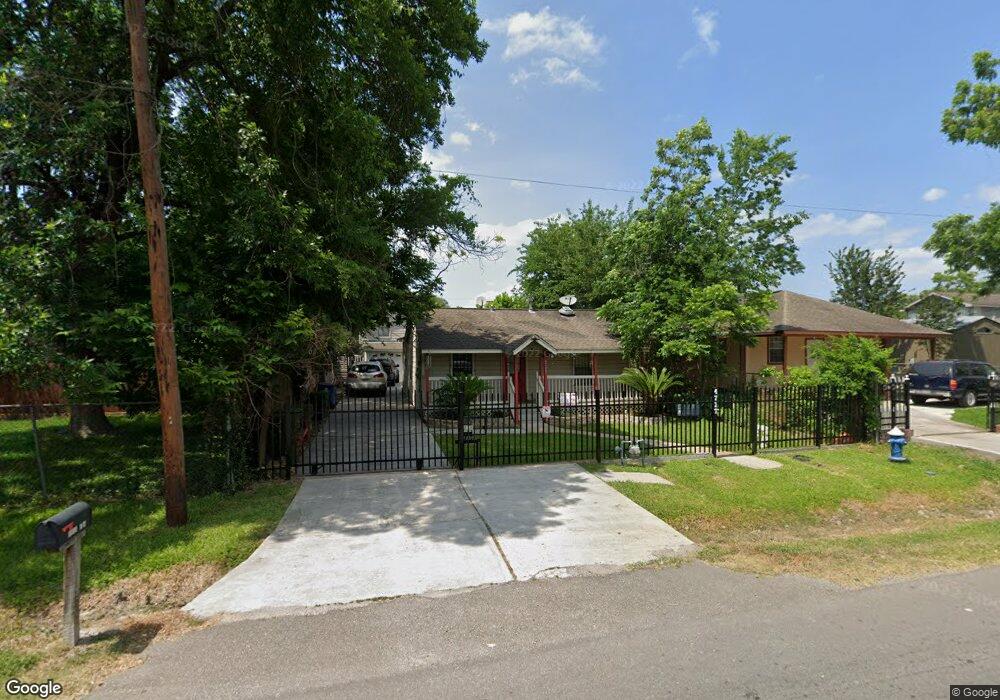 4717 Rosemary Ln, Houston, TX 77093 - photo 1