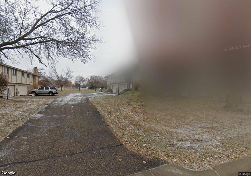 6902 Ives Ln N, Maple Grove, MN 55369 - photo 1