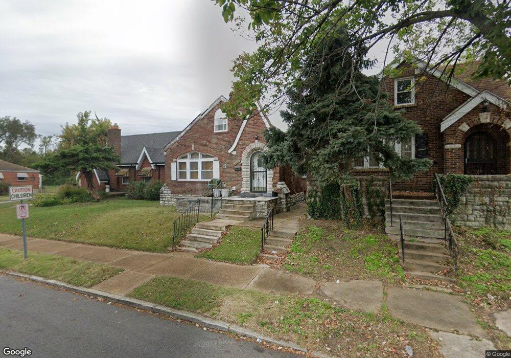 4646 Lee Ave, Saint Louis, MO 63115 - photo 1