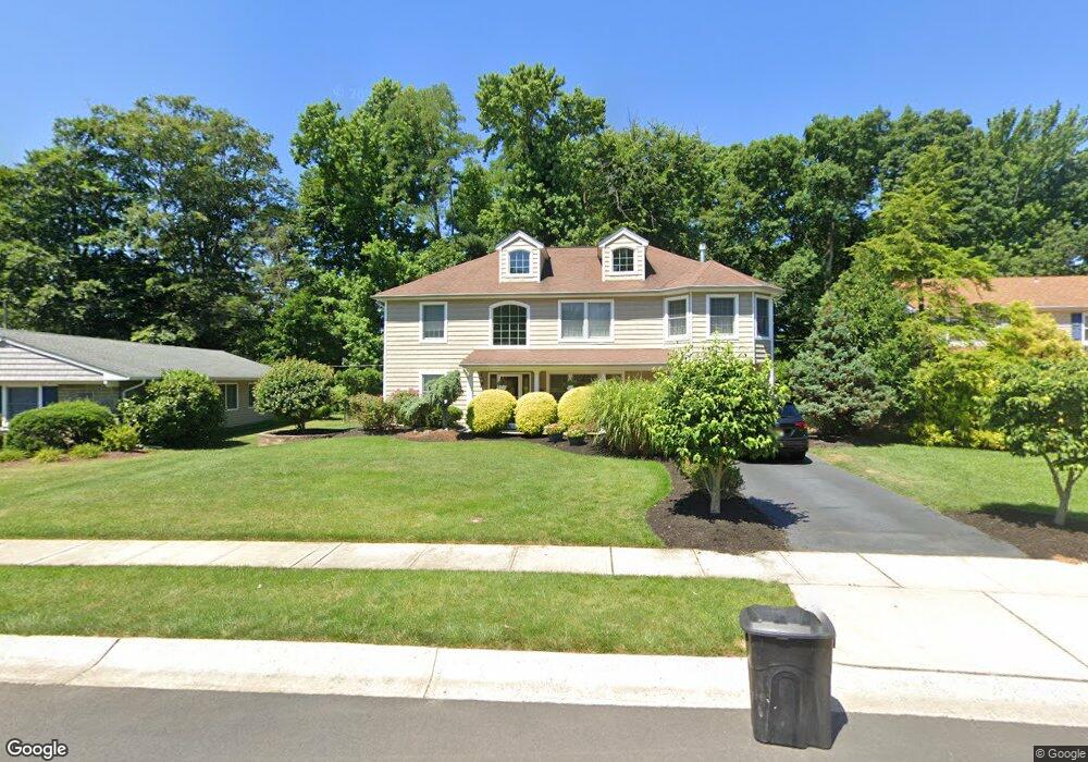 27 Beaver Place, Matawan, NJ 07747 - photo 1