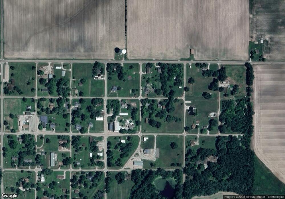 209 N 5th St, Shumway, IL 62461 - photo 1