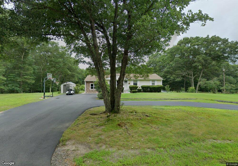 811 Weaver Hill Rd, Coventry, RI 02816 - photo 1