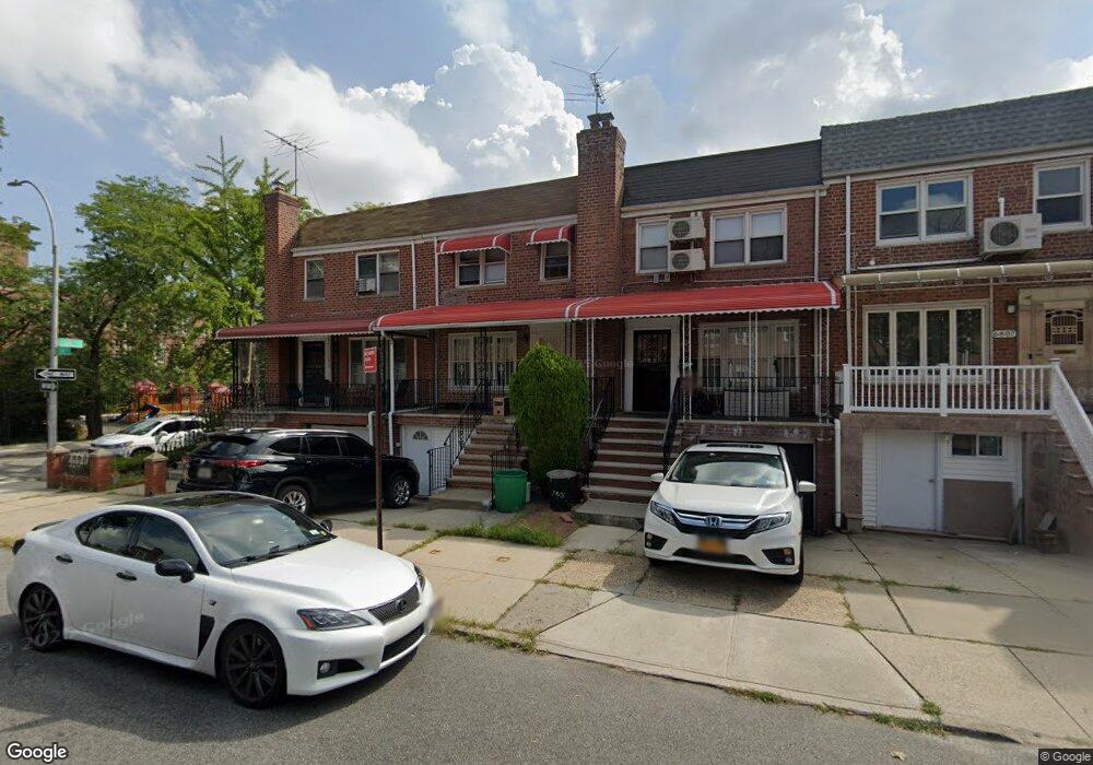 68-03 174th St, Fresh Meadows, NY 11365 - photo 1