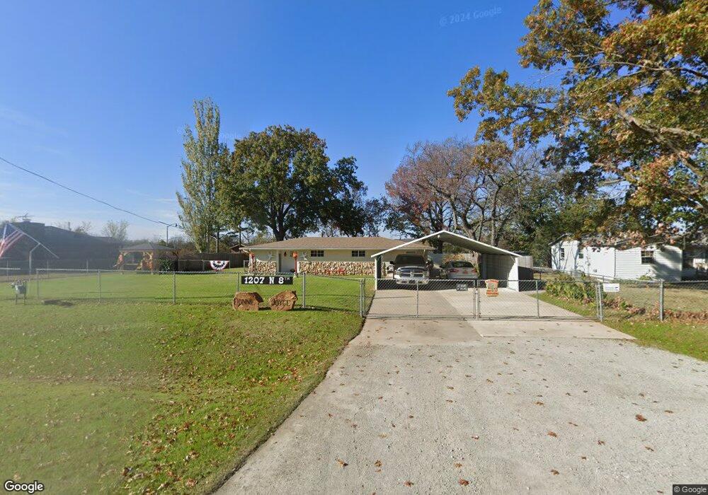 1207 N 8th St, Henryetta, OK 74437 - photo 1