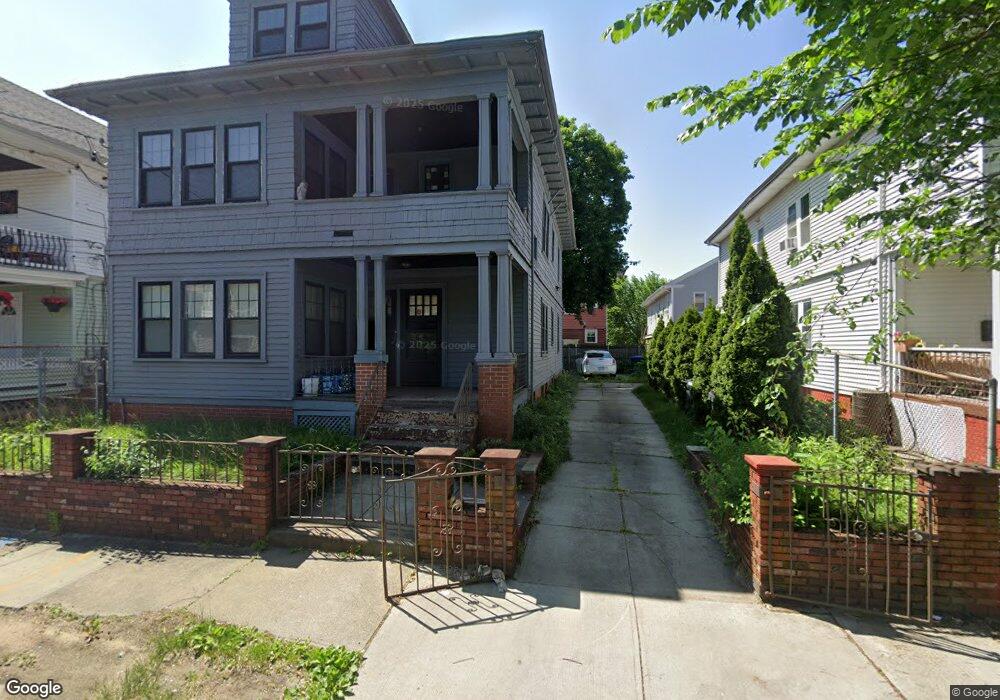 186 Whitmarsh St, Providence, RI 02907 - photo 1