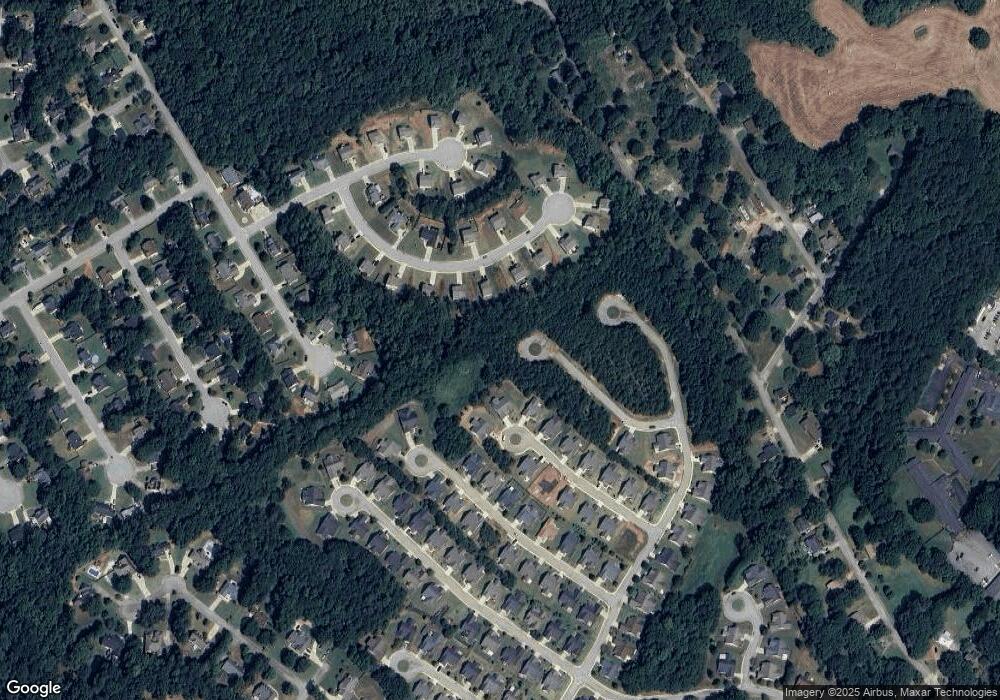 1053 Towne Cir, Social Circle, GA 30025 - photo 1