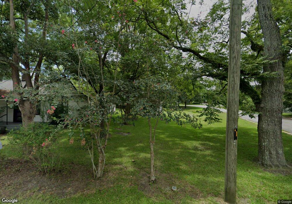 819 6th Ave NW, Moultrie, GA 31768 - photo 1