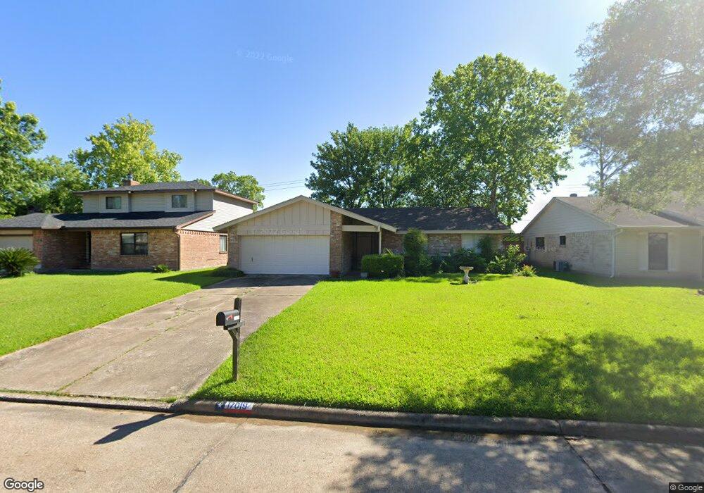 17019 Bougainvilla Ln, Friendswood, TX 77546 - photo 1