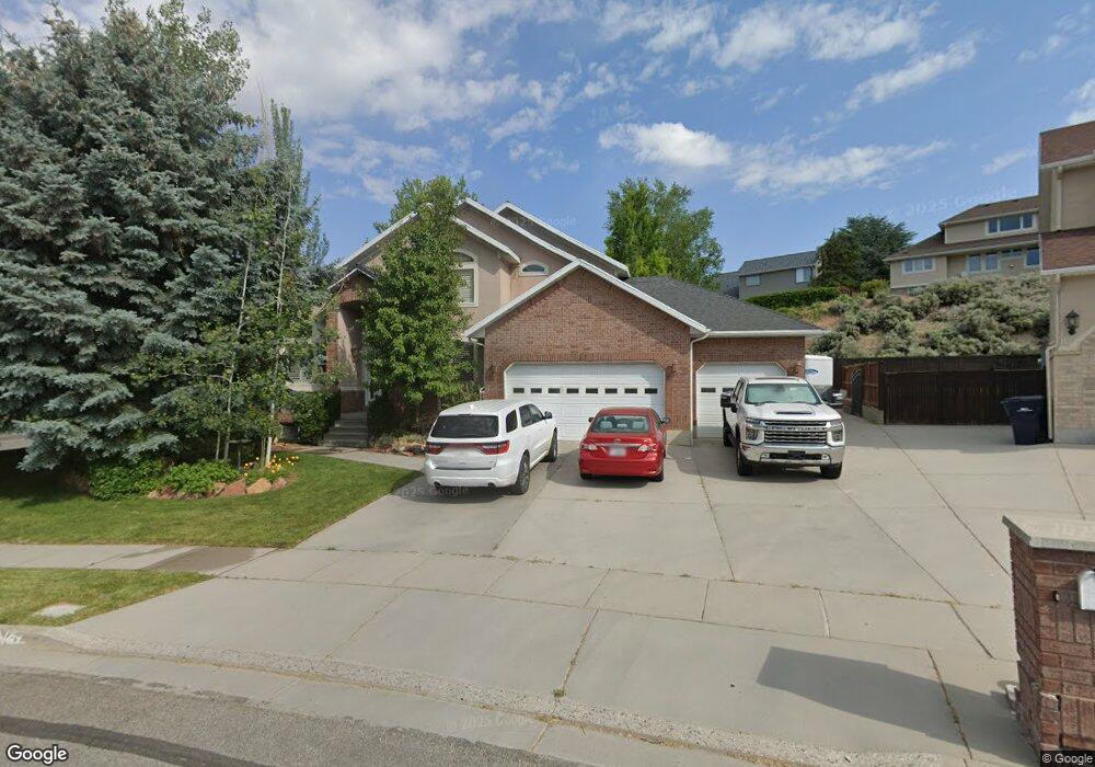 1863 E Fall View Dr, Sandy, UT 84093 - photo 1