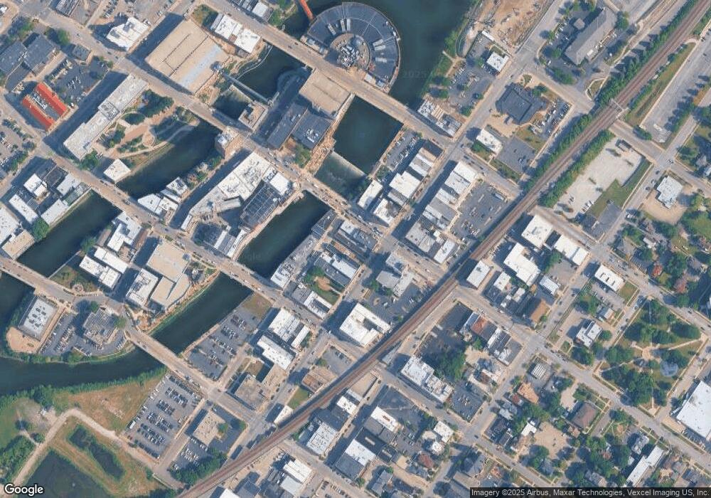 7 S Broadway, Aurora, IL 60505 - photo 1