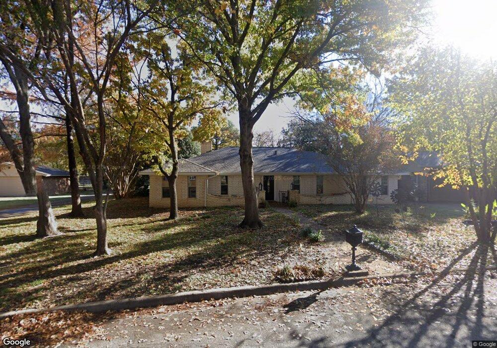 920 Circle Ln, Bedford, TX 76022 - photo 1