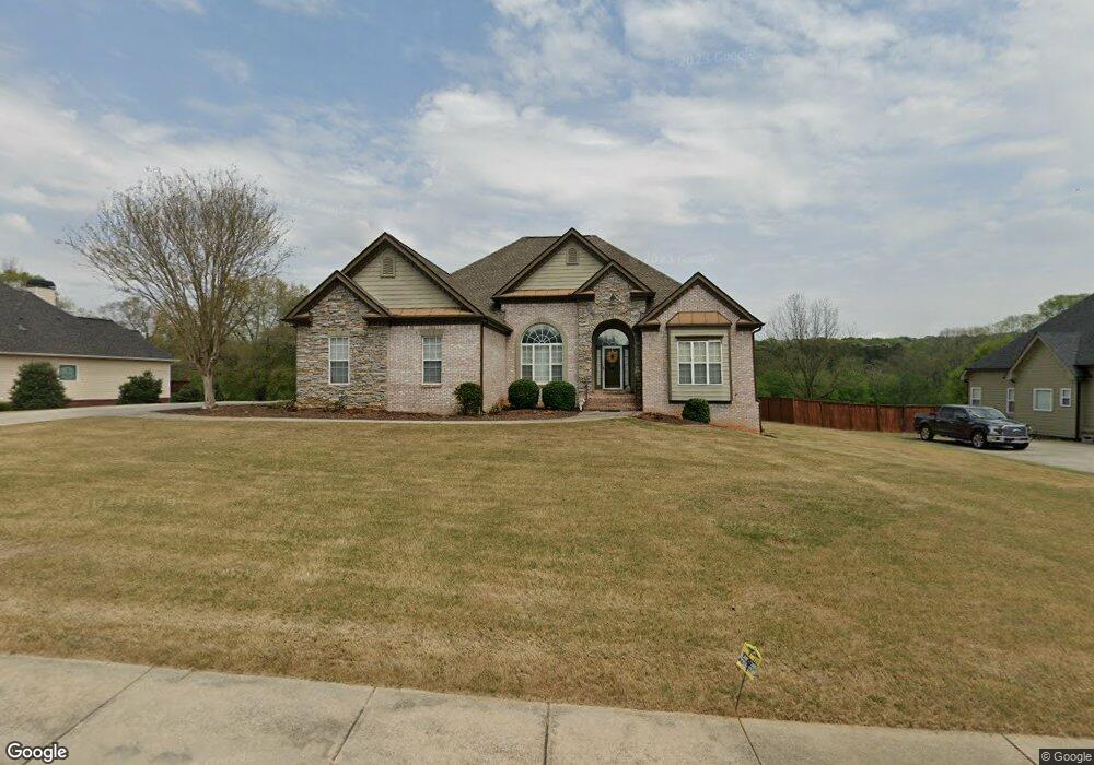 530 Reece Dr, Hoschton, GA 30548 - photo 1