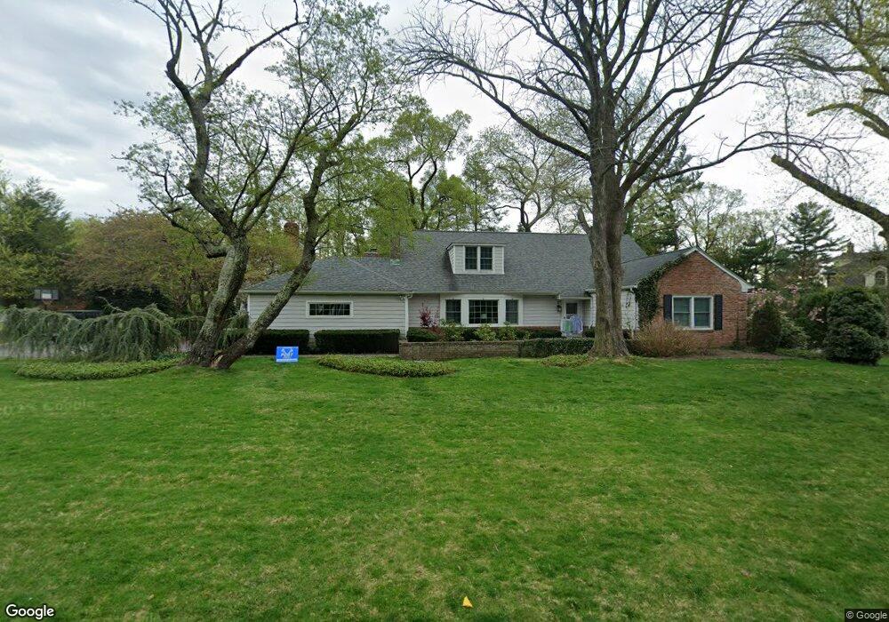 116 Country Club Dr, Port Washington, NY 11050 - photo 1