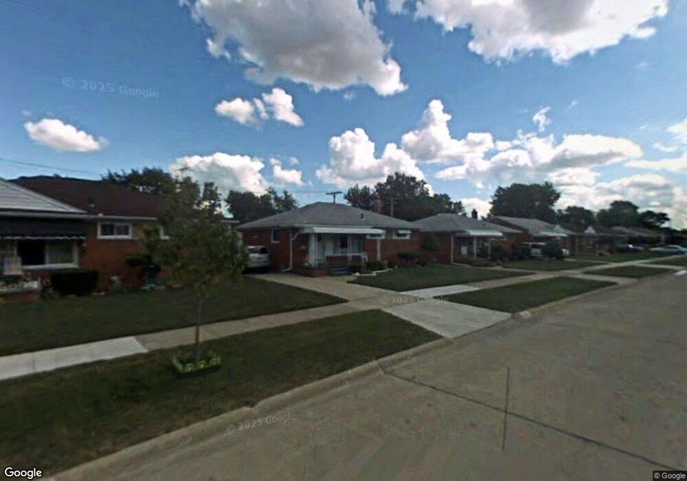 26240 Janet Ct, Roseville, MI 48066 - photo 1