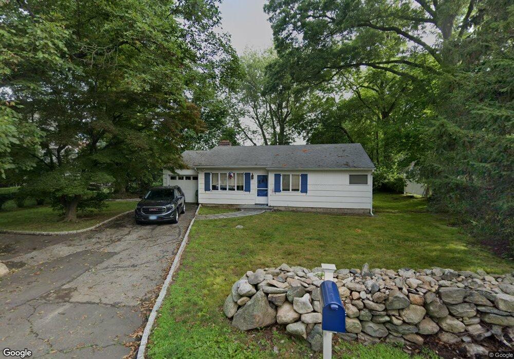 374 Soundview Ave, Stamford, CT 06902 - photo 1