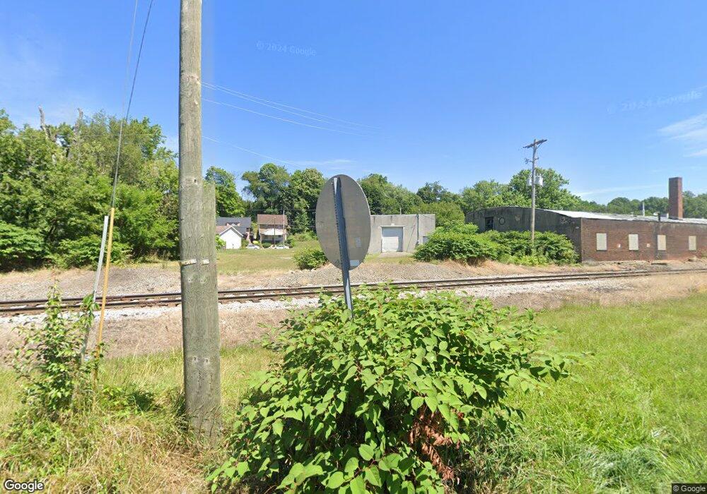 921 10th St NE, Canton, OH 44704 - photo 1