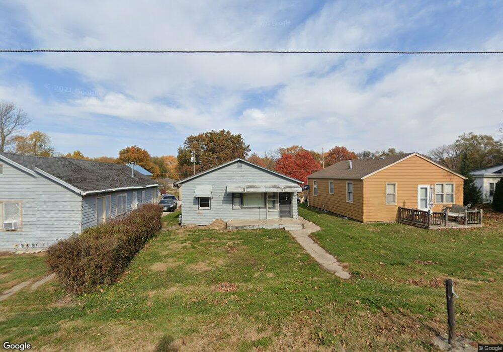 811 W Nishna Rd, Shenandoah, IA 51601 - photo 1