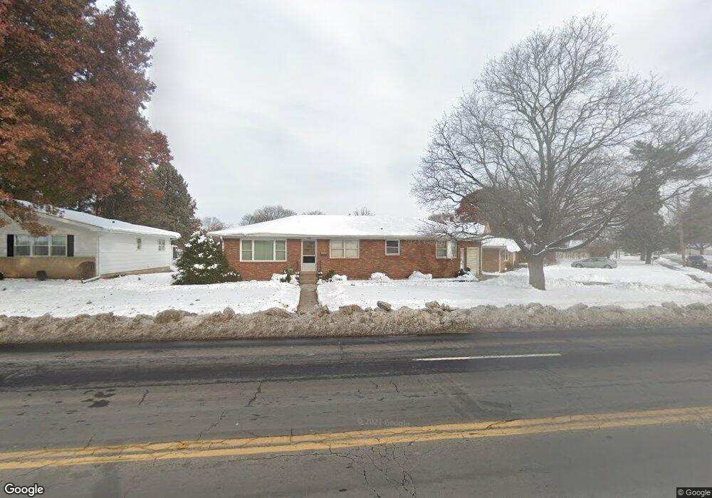 2405 Hickory Grove Rd, Davenport, IA 52804 - photo 1