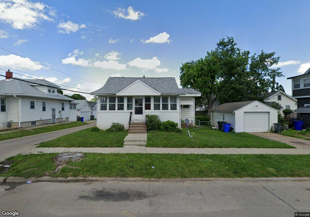 711 13th St NW, Cedar Rapids, IA 52405 - photo 1
