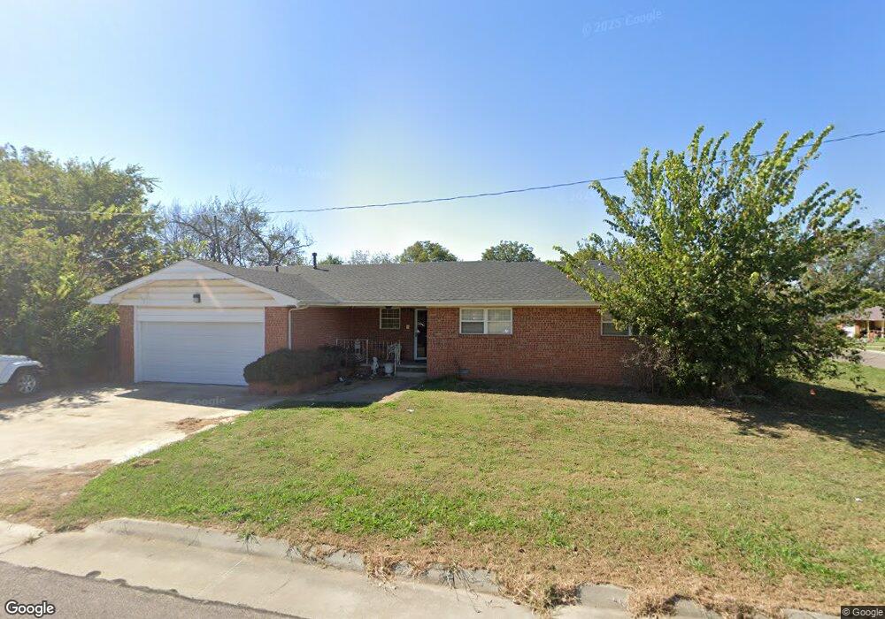 1211 N Highland St, Ada, OK 74820 - photo 1