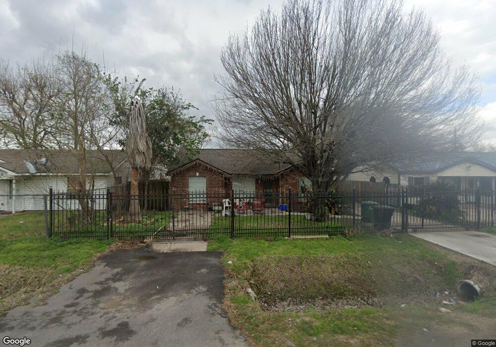 273 Tallant St, Houston, TX 77076 - photo 1