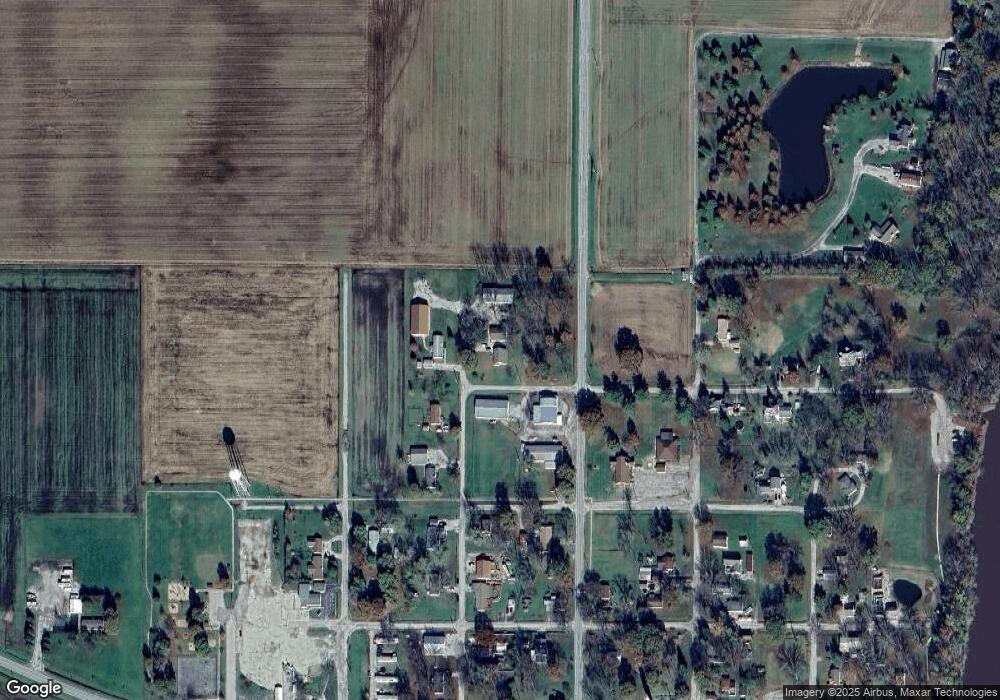 2318 N 4th St, Mascoutah, IL 62258 - photo 1