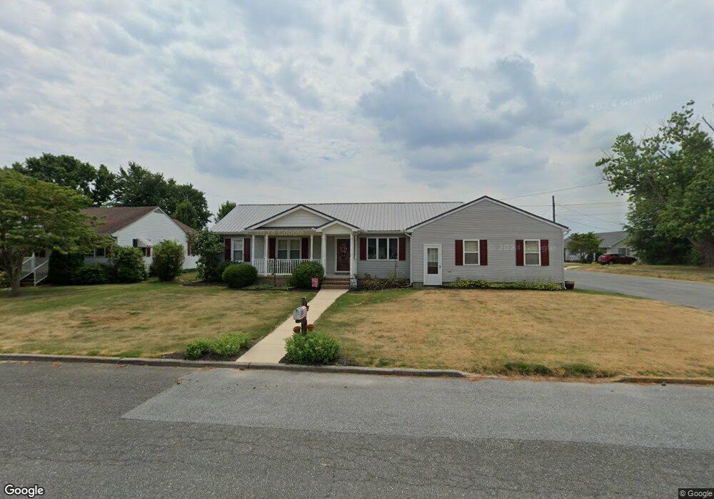 401 Shaw Ave, Harrington, DE 19952 - photo 1