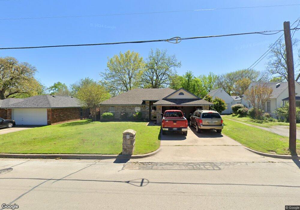 411 W Spring St, Weatherford, TX 76086 - photo 1