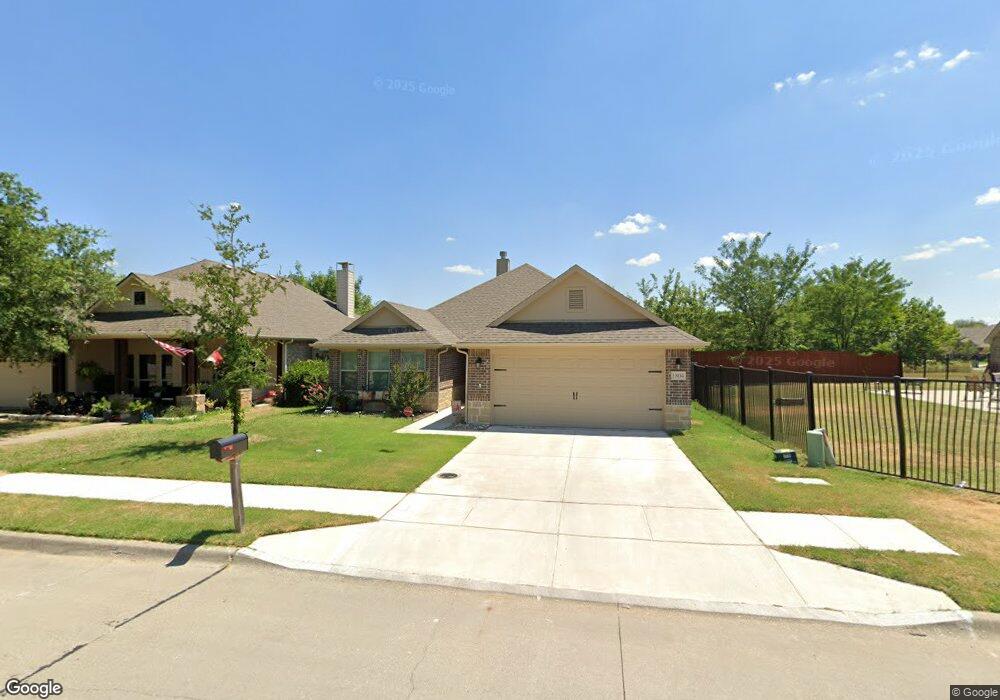 1804 Vallana Dr, Gainesville, TX 76240 - photo 1