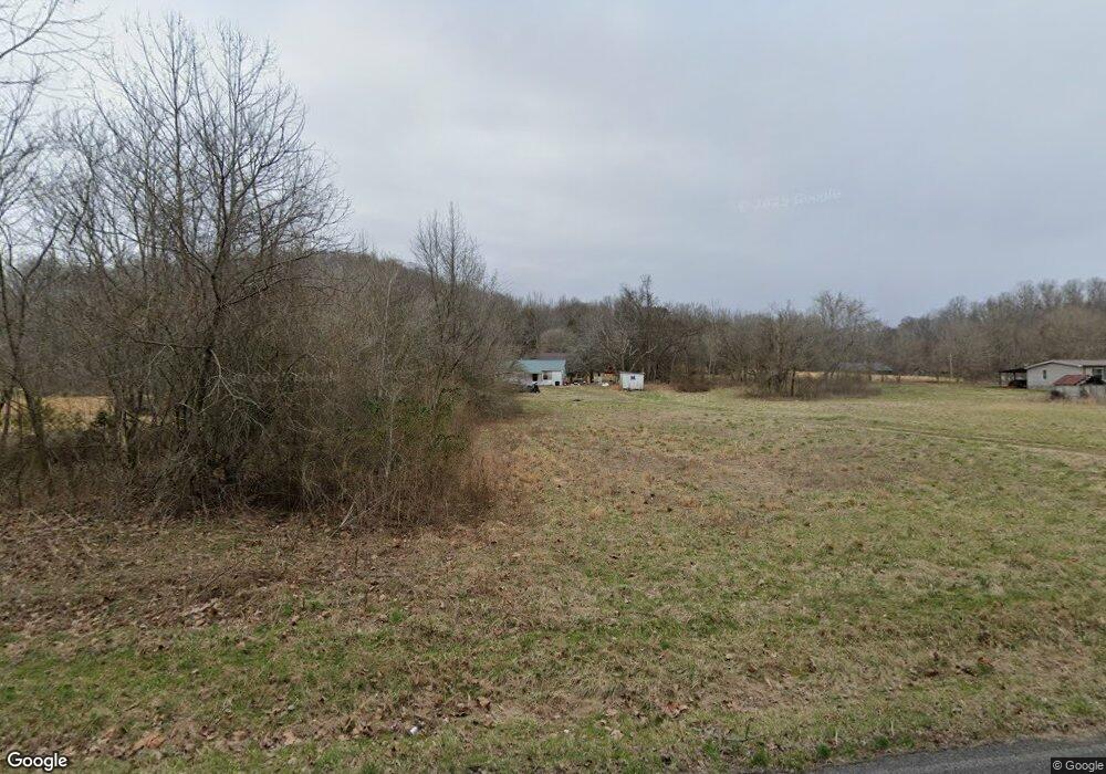 2530 Swindle Creek Rd, Linden, TN 37096 - photo 1