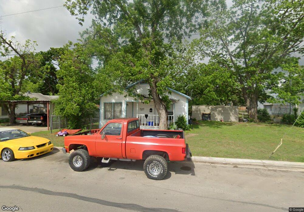 1212 N San Marcos St, Seguin, TX 78155 - photo 1