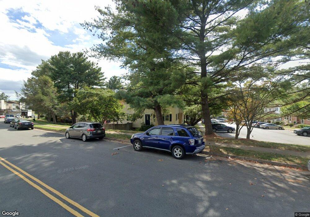 3096 Winter Pine Ct, Fairfax, VA 22031 - photo 1