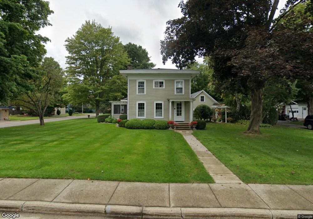 706 Riverside Dr, Lowell, MI 49331 - photo 1