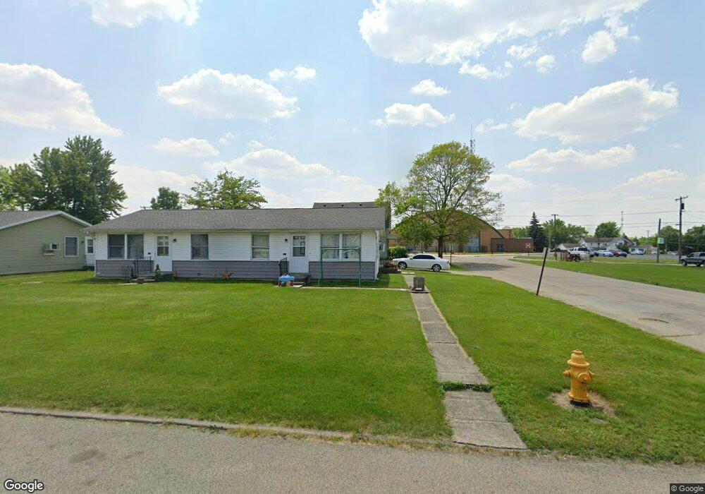 200 E Lafever St unit 202, Ossian, IN 46777 - photo 1