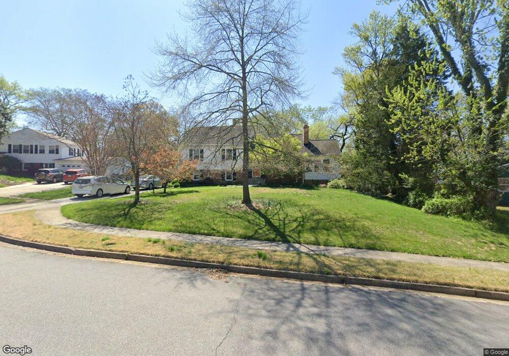 913 Dresden Ct, Alexandria, VA 22308 - photo 1