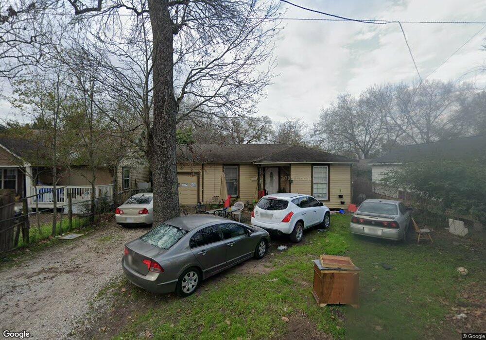 409 Dorchester St, Houston, TX 77022 - photo 1