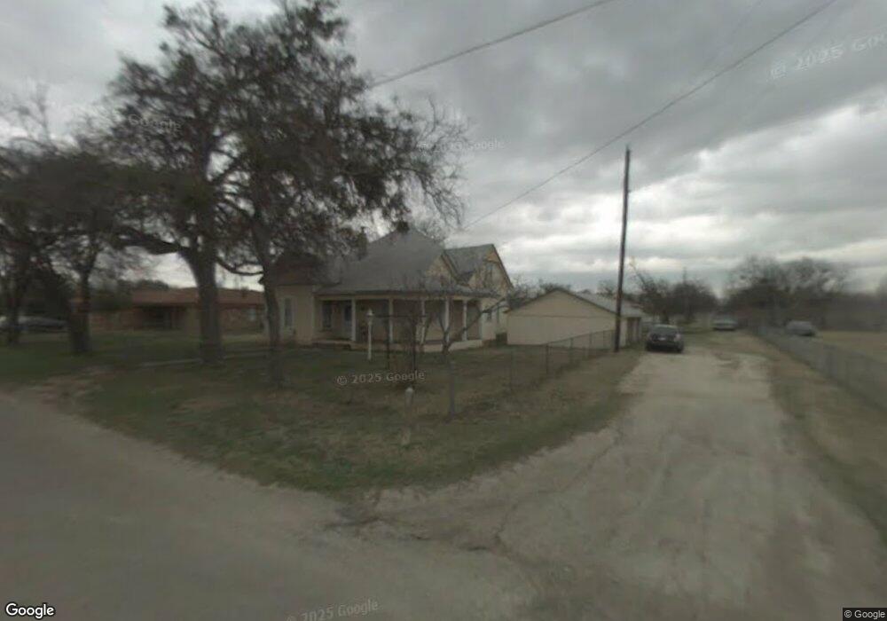 1204 Chase Ave, Cleburne, TX 76031 - photo 1