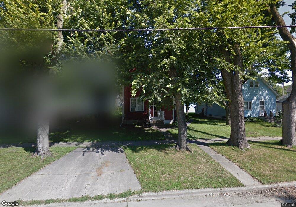 1413 3rd Ave N, Fargo, ND 58102 - photo 1