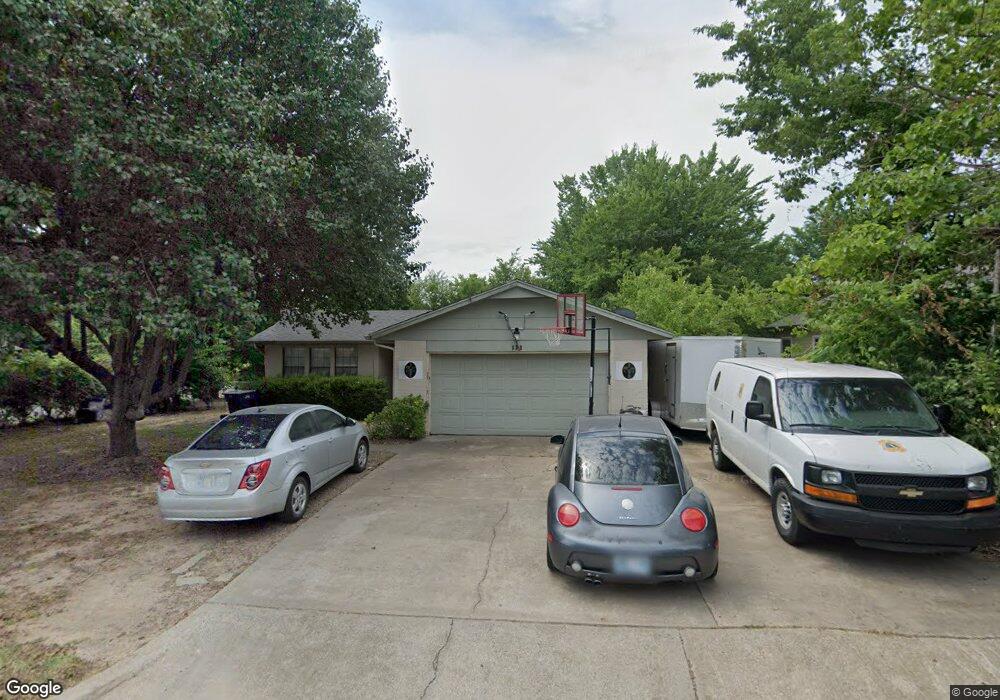 132 E Maple St, Skiatook, OK 74070 - photo 1