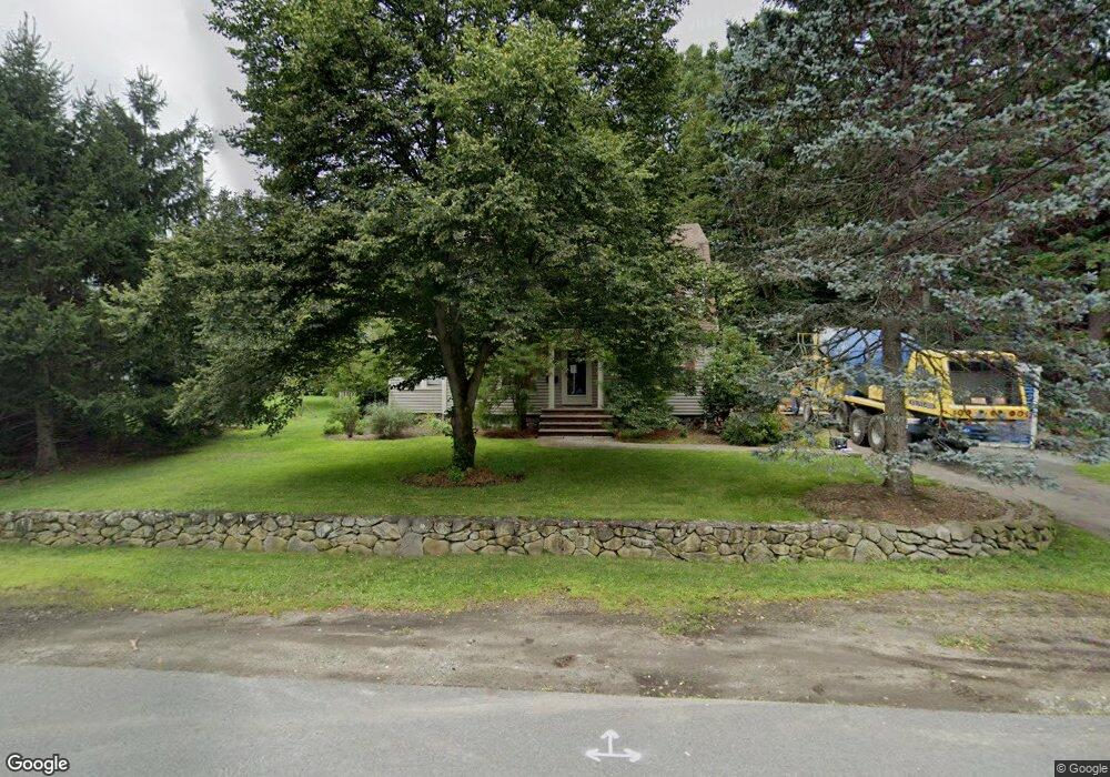 131 Cambridge Rd, Woburn, MA 01801 - photo 1