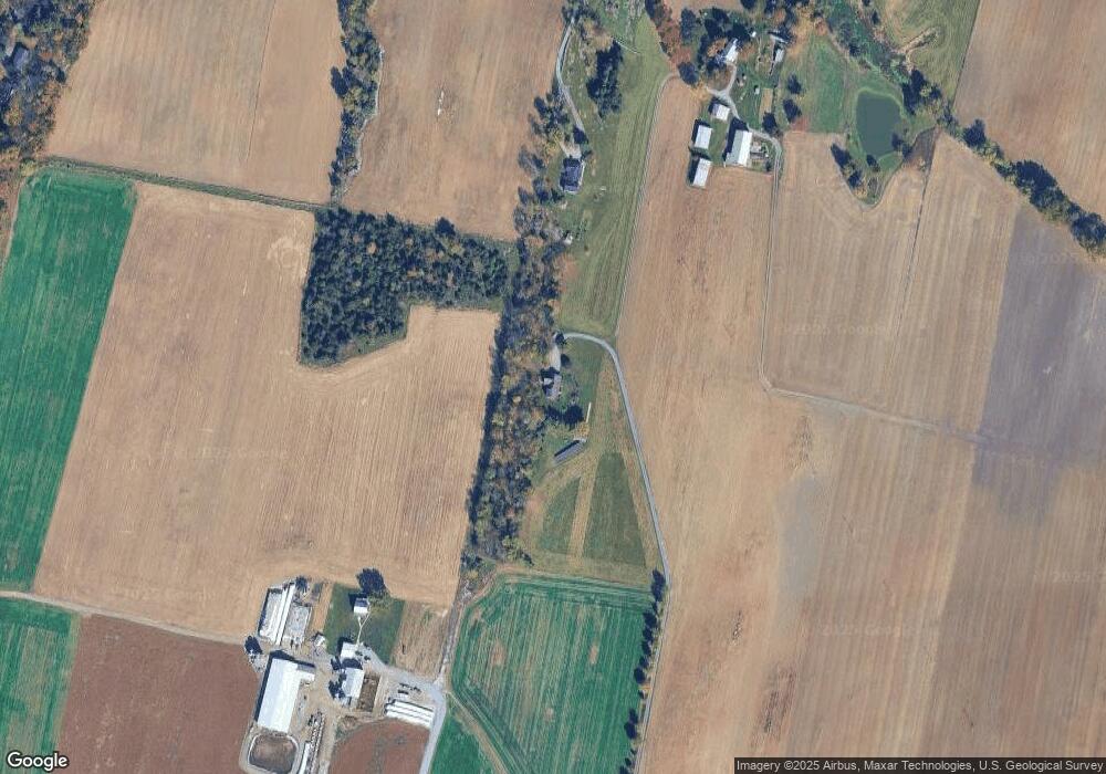 1611 State Line Rd, Waynesboro, PA 17268 - photo 1