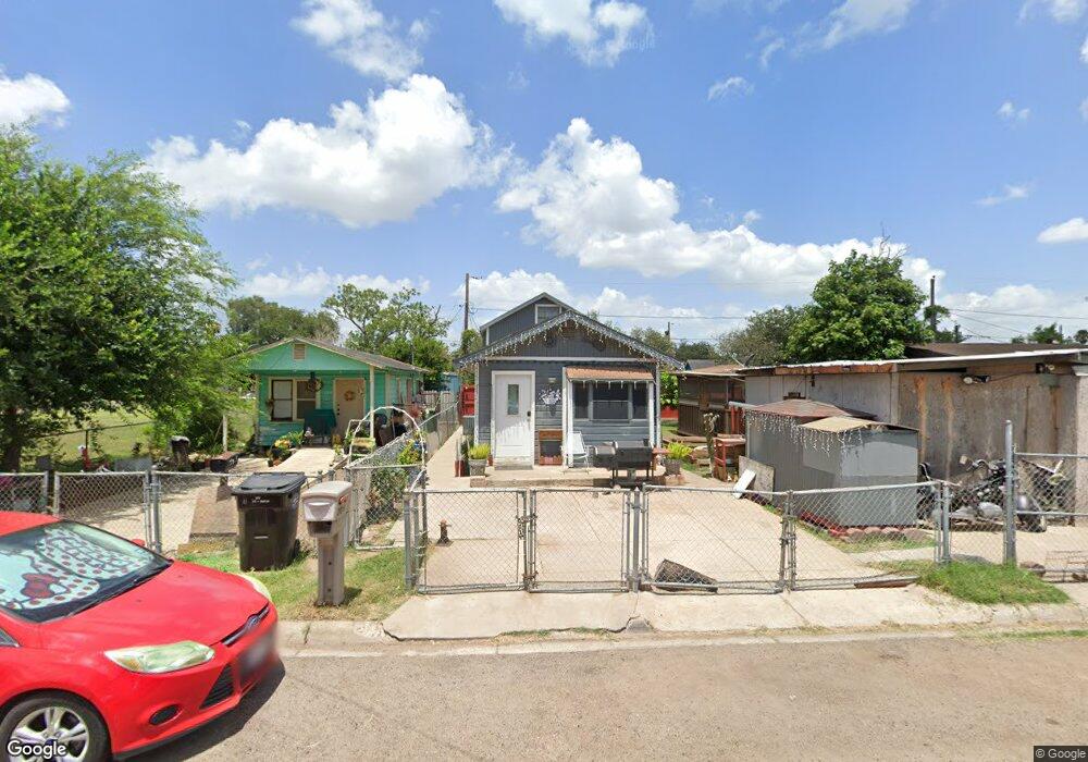 208 N Pino St, Weslaco, TX 78596 - photo 1