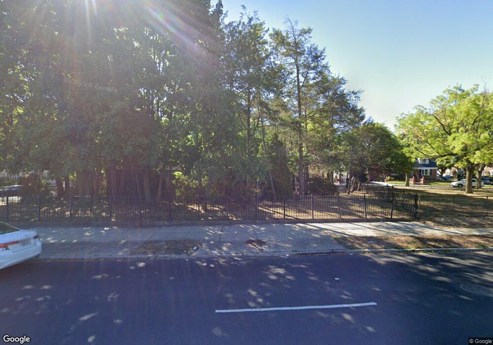 267-08 Union Turnpike, Glen Oaks, NY 11004 - photo 1