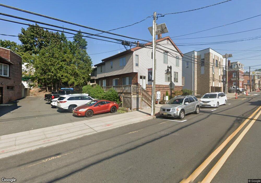 330 Hackensack St unit 4, Carlstadt, NJ 07072 - photo 1