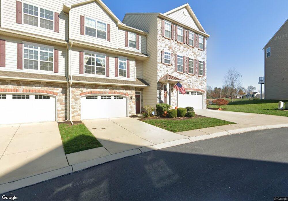 13 Indiana Cir, Lemoyne, PA 17043 - photo 1