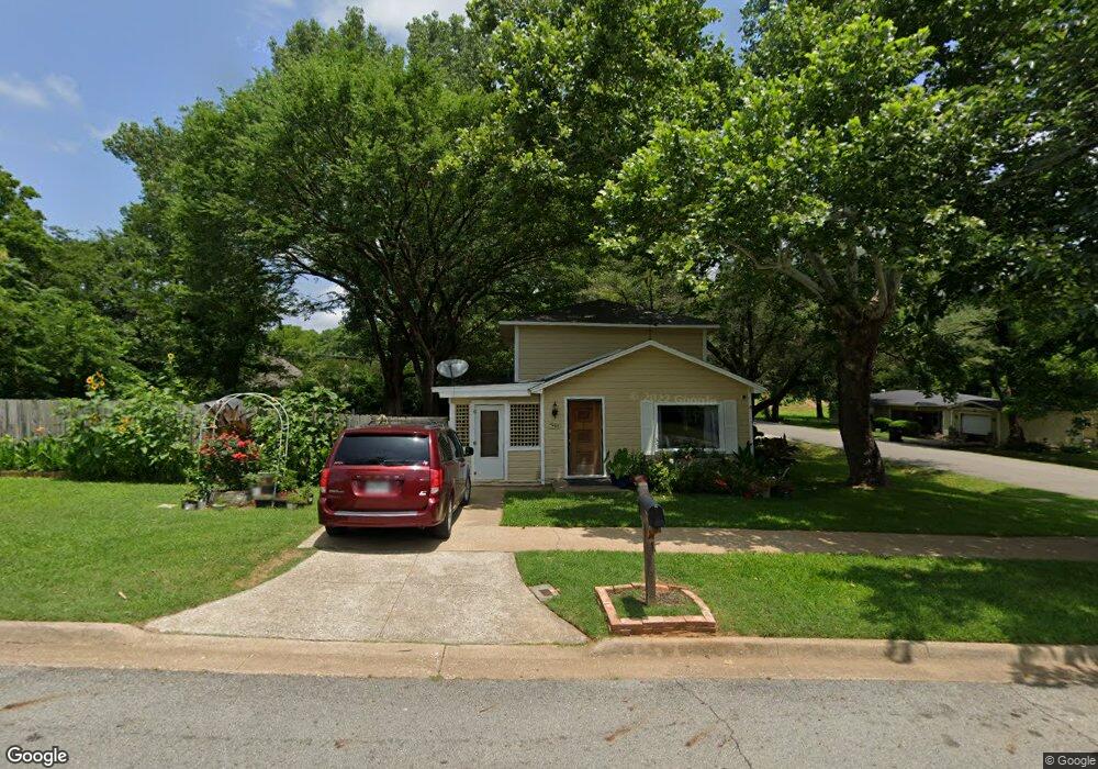 1001 W Munson St, Denison, TX 75020 - photo 1